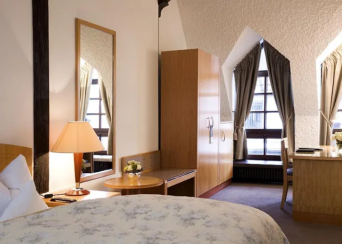 Traube Naehe Messe Hotel 3*