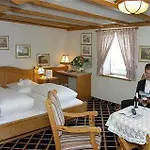 Hotel Traube Naehe Messe 3*