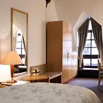 Traube Naehe Messe Hotel 3*